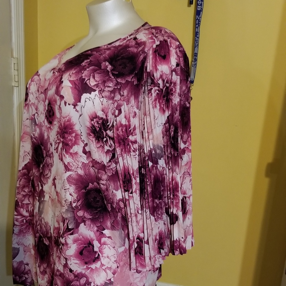 Shirt - Picture 2 of 4